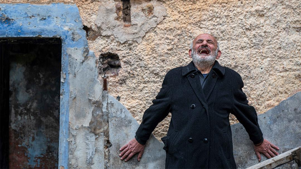 «Ροδάφ’νον» με τον Τάκη Βαμβακίδη στο Από Μηχανής Θέατρο