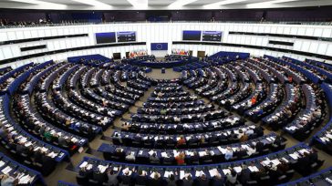 Η ΕΕ αναστέλλει την εμπορική συμφωνία “Turnberry”  με τις ΗΠΑ λόγω Γροιλανδίας