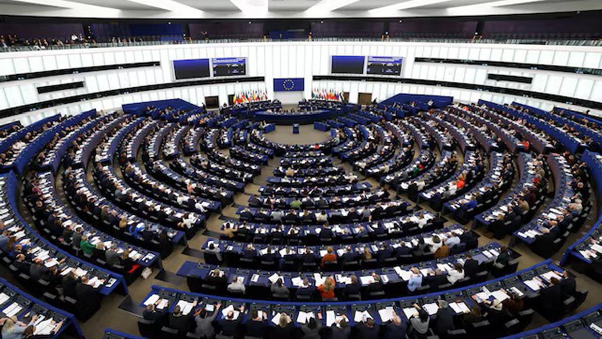 Η ΕΕ αναστέλλει την εμπορική συμφωνία “Turnberry”  με τις ΗΠΑ λόγω Γροιλανδίας