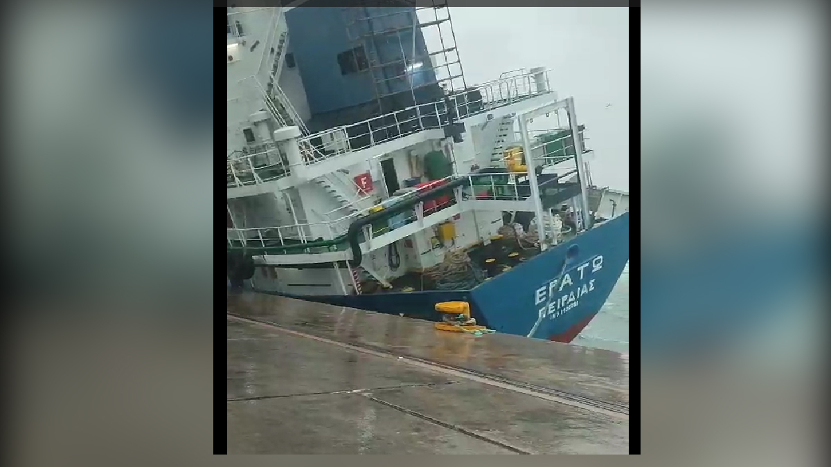 Πέραμα: Εισροή υδάτων σε δεξαμενόπλοιο ελληνικής σημαίας με 18 άτομα πλήρωμα