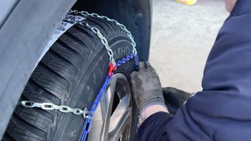 Άρχισαν τα χιόνια: Δείτε πως θα βάλετε εύκολα τις αντιολισθητικές αλυσίδες (Βίντεο)