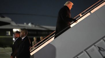 Το Air Force One επιστρέφει στο Μέριλαντ λόγω τεχνικού προβλήματος