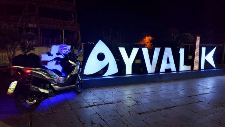 QJMOTOR IMBROS 2026 – Νοσταλγικό σεργιάνι μνήμης στο Αϊβαλί και την Άσσο QJMOTOR IMBROS 2026 – Νοσταλγικό σεργιάνι μνήμης στο Αϊβαλί και την Άσσο