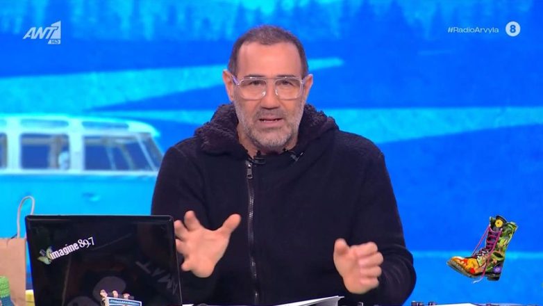 Ο Αντώνης Κανάκης «δίκασε» το Survivor: «Υπάρχει έστω και ένας άνθρωπος που κάθεται και το βλέπει;»