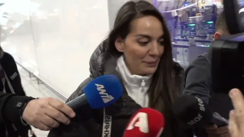 Ρία Ελληνίδου: Η στενή πολιορκία στο αεροδρόμιο και η άρνηση να κάνει δηλώσεις στην κάμερα! Ρία Ελληνίδου: Η στενή πολιορκία στο αεροδρόμιο και η άρνηση να κάνει δηλώσεις στην κάμερα!