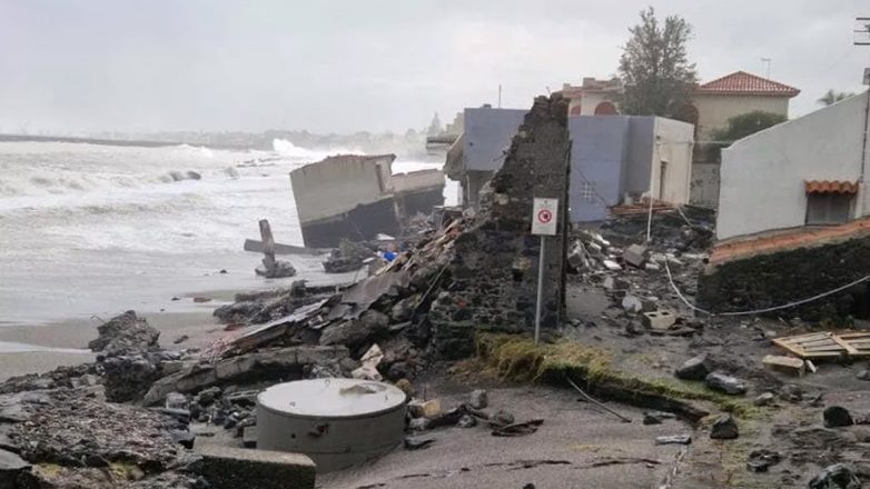 Σικελία: Στα 720 εκατ. ευρώ οι ζημιές από την κακοκαιρία