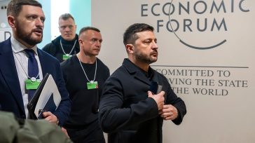 Τριμερή συνάντηση Ουκρανίας-Ρωσίας-ΗΠΑ στα Ηνωμένα Αραβικά Εμιράτα