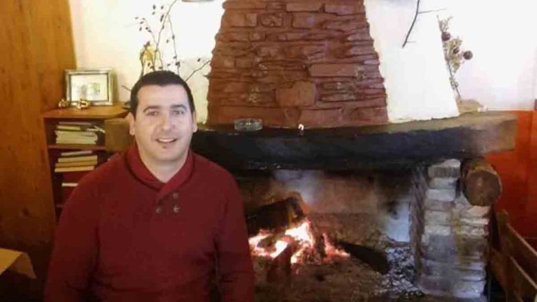 Ο ήρωας λιμενικός έσωσε παιδί πριν πνιγεί