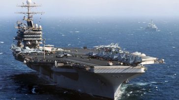 Ιράν: «Σύννεφα πολέμου» πάνω από τον Περσικό – Ο Τραμπ στέλνει μεγάλη ναυτική δύναμη