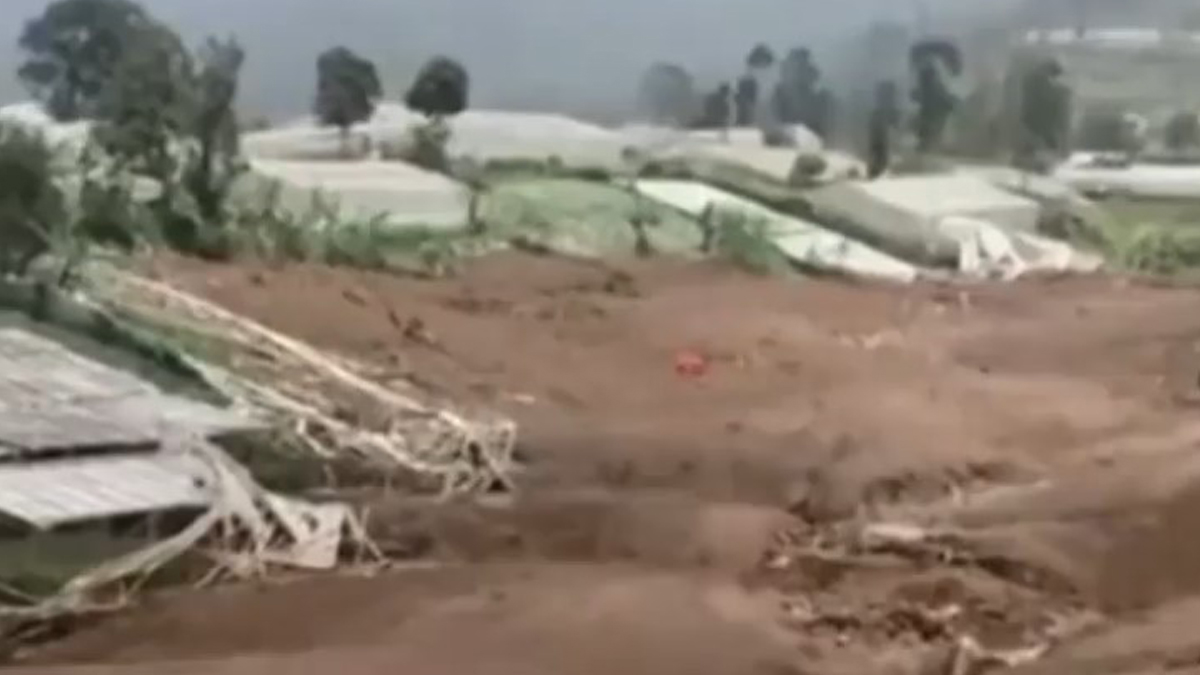 Ινδονησία: Τουλάχιστον 10 νεκροί λόγω κατολίσθησης στη Δυτική Ιάβα