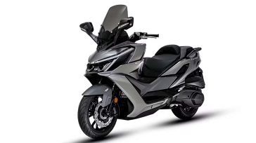 Το Cruisym 400 της SYM αποδεικνύει ότι τα μεγάλα σκούτερ υπερτερούν