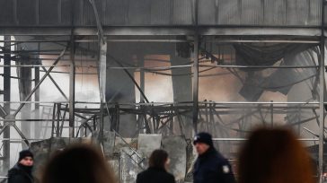 Τραγωδία στη Βιολάντα: Σώθηκαν μόνο όσοι ήταν κοντά στην έξοδο