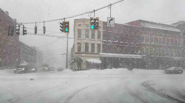 Η χιονοκαταιγίδα Fern και ο παγετός πλήττουν τις ΗΠΑ
