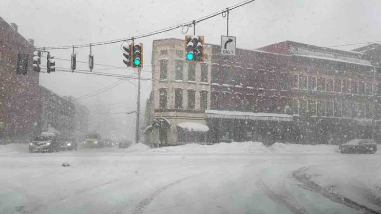 Η χιονοκαταιγίδα Fern και ο παγετός πλήττουν τις ΗΠΑ