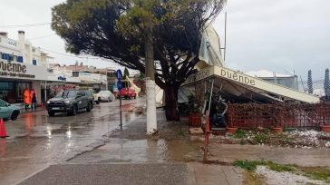 Ανεμοστρόβιλος στην παραλία του Μαραθώνα