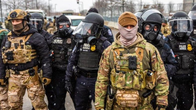 Σάλος με τους πράκτορες του ICE στην Ιταλία Σάλος με τους πράκτορες του ICE στην Ιταλία