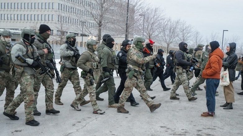 Tραμπ: Αποκλιμάκωση των επιχειρήσεων της ICE στη Μινεσότα Tραμπ: Αποκλιμάκωση των επιχειρήσεων της ICE στη Μινεσότα