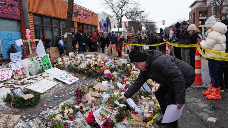 Πένθος και οργή στη Μινεάπολη Πένθος και οργή στη Μινεάπολη