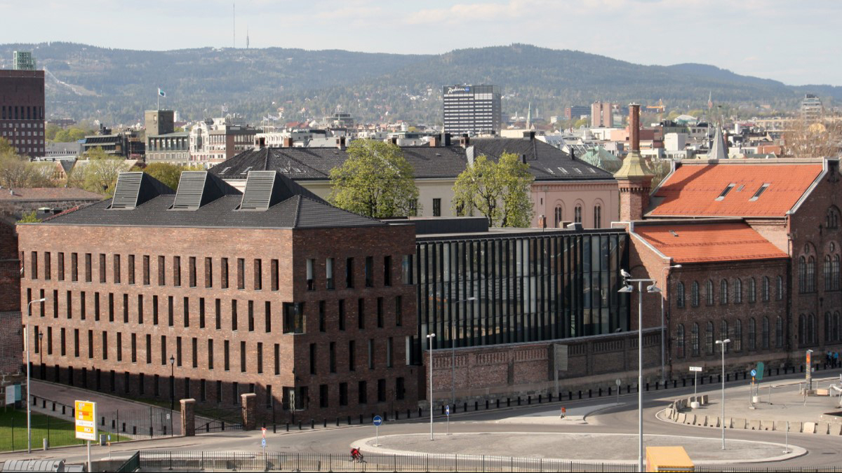 Η Νορβηγία δίνει δύο δις δολάρια για αγορά οπλικών συστημάτων πυροβολικού