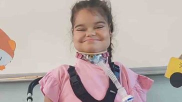 Η 8χρονη Όλγα πάσχει από μυϊκή δυστροφία