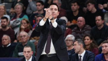 Πασκουάλ: «Διαθέσιμος με τον Ολυμπιακό ο Κλάιμπερν»