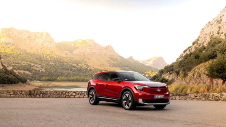 Ford: Οι νέες αναβαθμισμένες εκδόσεις για τα αμιγώς ηλεκτρικά Explorer και Capri- Ποια είναι η αυτονομία τους