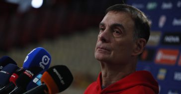 Μπαρτζώκας: «Δεν θα παίξει με την Μπαρτσελόνα ο Παπανικολάου»