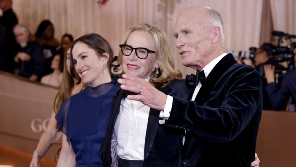 Ο Εντ Χάρις αποθεώνει τη σύζυγό του, Έιμι Μάντιγκαν για την υποψηφιότητά της για Όσκαρ