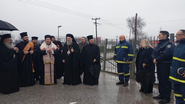 Τρισάγιο στη «Βιολάντα» για τα θύματα του τραγικού δυστυχήματος Τρισάγιο στη «Βιολάντα» για τα θύματα του τραγικού δυστυχήματος