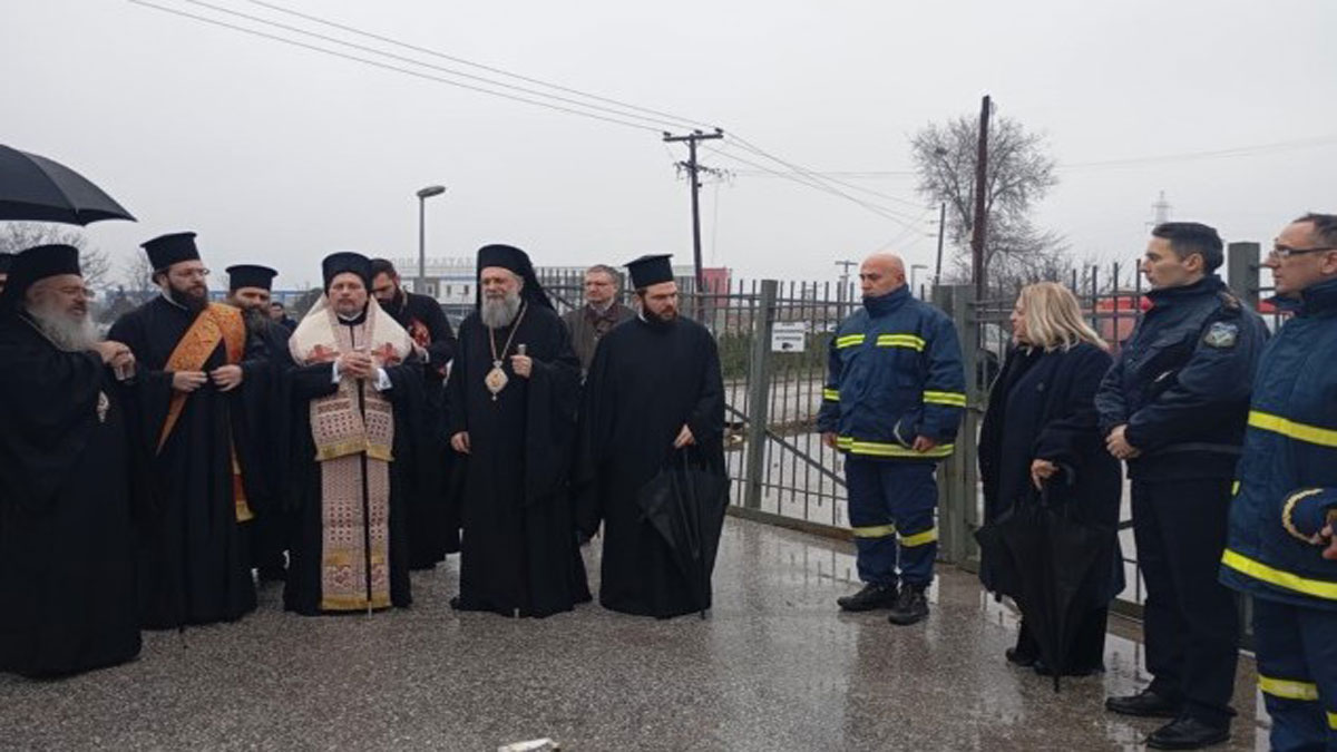 Τρισάγιο στη «Βιολάντα» για τα θύματα του τραγικού δυστυχήματος