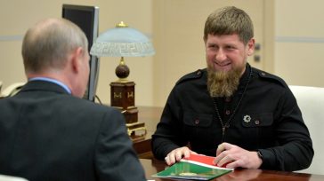 Καντίροφ: Η Ρωσία πρέπει να συνεχίσει τον πόλεμο στην Ουκρανία