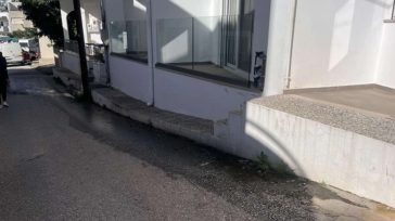 Διαρροή νερού σε γειτονιά στον Άγιο Νικόλαο εδώ και ένα χρόνο