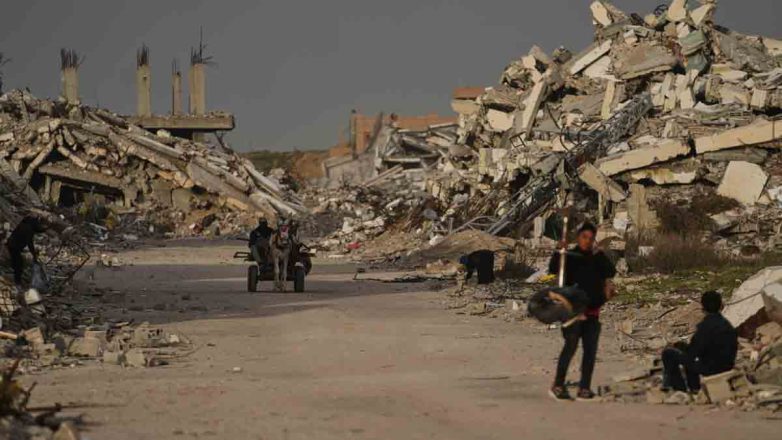 Ισραηλινά πυρά στοίχισαν τη ζωή σε δύο Παλαιστίνιους Ισραηλινά πυρά στοίχισαν τη ζωή σε δύο Παλαιστίνιους