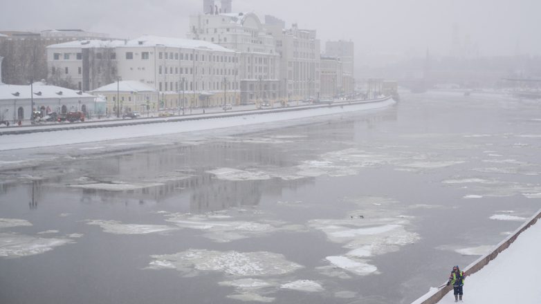 Η Μόσχα βιώνει τις χειρότερες χιονοπτώσεις των τελευταίων δύο αιώνων