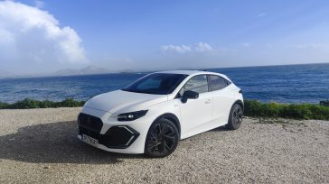 Πρώτη επαφή επί ελληνικού εδάφους με το ολοκαίνουργιο Renault Clio – Η Μούσα στα ομορφότερα της 