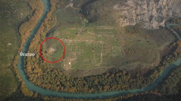 Θεσπρωτία: Σε εξέλιξη η αναστήλωση του σκηνικού οικοδομήματος του αρχαίου θεάτρου Γιτάνων