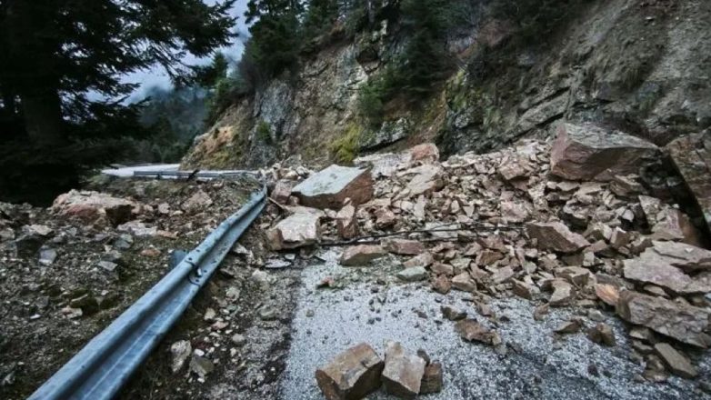 Σοβαρά προβλήματα από την κακοκαιρία στην Ήπειρο Σοβαρά προβλήματα από την κακοκαιρία στην Ήπειρο