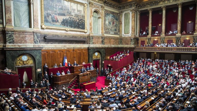 Χωρίς ψηφοφορία τελικά ο γαλλικός Προϋπολογισμός Χωρίς ψηφοφορία τελικά ο γαλλικός Προϋπολογισμός