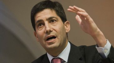 Ο Τραμπ θα προτείνει τον Κέβιν Γουόρς για την προεδρία της Fed