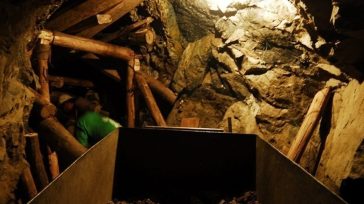 ΛΔ Κονγκό: Τουλάχιστον 200 νεκροί από κατάρρευση ορυχείου κολτάν