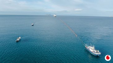 Vodafone: Nέα υποθαλάσσια διασύνδεση Κρήτης- Αθήνας μέσω Μήλου