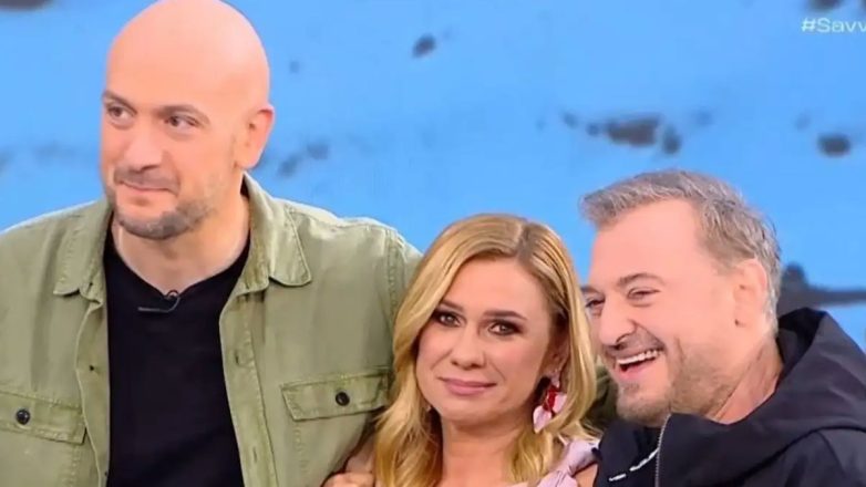 Χρήστος Φερεντίνος και Γιάννης Κορδώνης αιφνιδίασαν την Καραβάτου στην πρεμιέρα της εκπομπής της Χρήστος Φερεντίνος και Γιάννης Κορδώνης αιφνιδίασαν την Καραβάτου στην πρεμιέρα της εκπομπής της