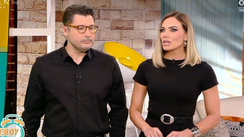 Κωνσταντάρας – Μαλέσκου: Με μαύρα και συγκίνηση στην έναρξη της εκπομπής τους Κωνσταντάρας – Μαλέσκου: Με μαύρα και συγκίνηση στην έναρξη της εκπομπής τους