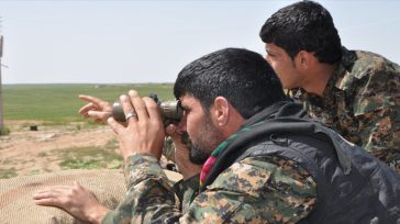 Ανθρωπιστική βοήθεια με προορισμό το Κομπάνι στη βόρεια Συρία ανακόπηκε από τις τουρκικές αρχές