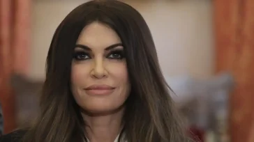 Κίμπερλι Γκίλφοϊλ: «Γνωρίζω ότι ο Ντόναλντ Τραμπ θα έρθει στην Ελλάδα»