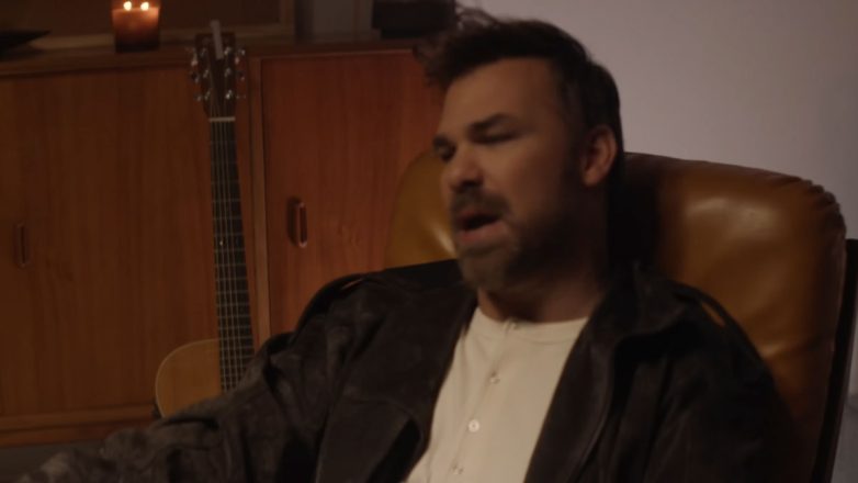 Γιώργος Σαμπάνης: Νέα επιτυχία «Δε Μ’ Αγαπούσες» με κινηματογραφικό video clip