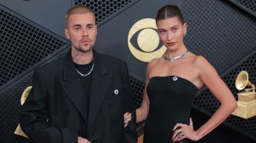 Grammys 2026: Justin & Hailey Bieber – Η εμφάνιση με πολιτικό χαρακτήρα