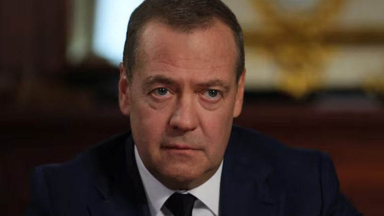 Μεντβέντεφ: «Ο κόσμος γίνεται επικίνδυνος» Μεντβέντεφ: «Ο κόσμος γίνεται επικίνδυνος»