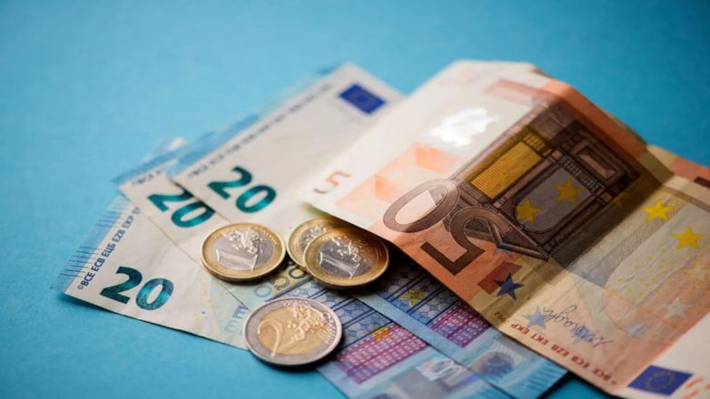 Τα σενάρια για τον 13ο και 14ο μισθό στο Δημόσιο