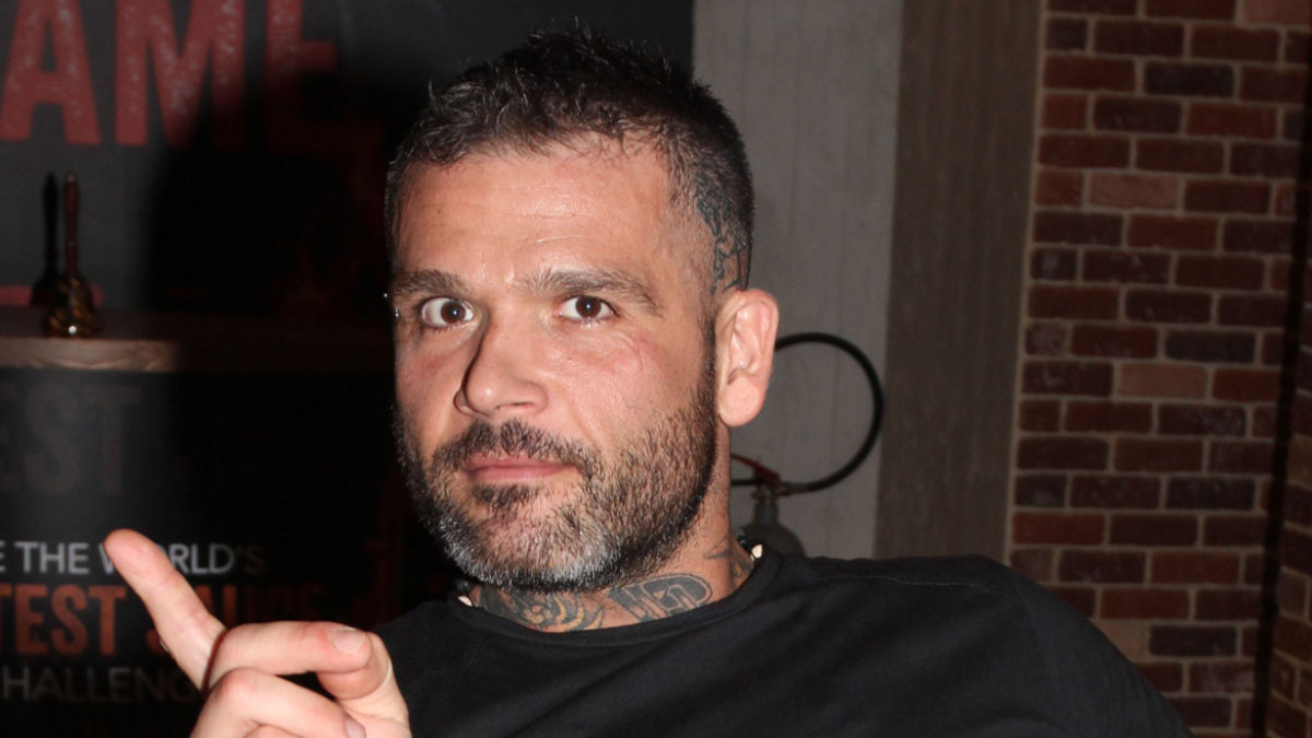 Δημοσίευμα «πέθανε» τον Διονύση Αλέρτα – «Δεν θα πεθάνω ποτέ κουφάλα νεκροθάφτη»